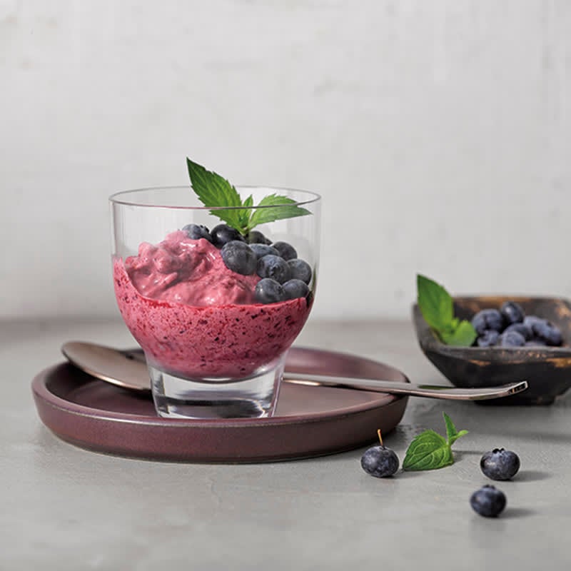 Foto van Frozen-yoghurt-sorbet met rood fruit door WW